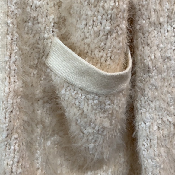 Anthropologie cotton lambs wool blend zip up cardigan. Brand new. Retail 170 - Picture 5 of 7